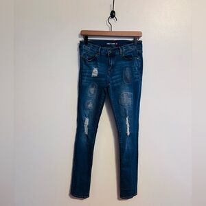 Nine planet distressed skinny jeans size 7